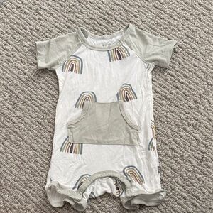 Kyte BABY aloe rainbow Baby Romper 6-12 euc